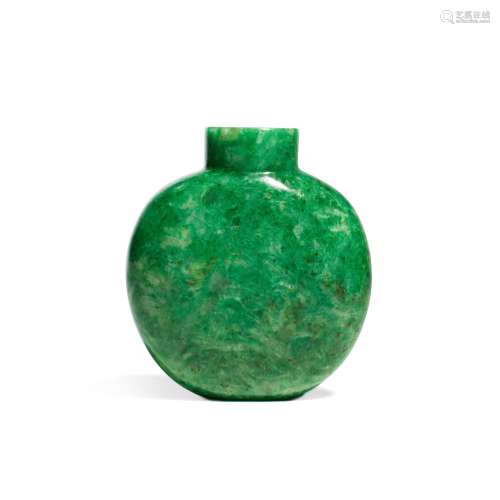 A jadeite snuff bottle, Qing dynasty, 19th century | 清十九世...