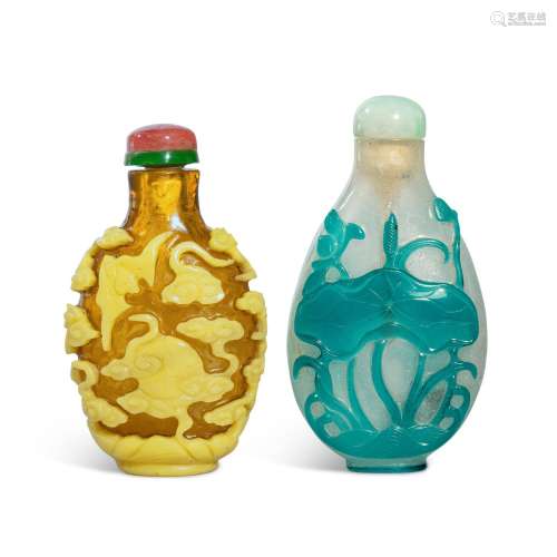 Two glass overlay snuff bottles, Qing dynasty | 清 套料鼻煙壺...