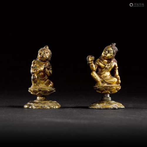 Two miniature gilt-bronze figures of bodhisattvas, Tang dyna...