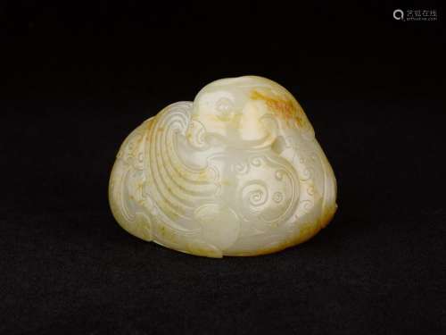 A white and russet jade 'bird' pebble, Song - Ming dynasty |...