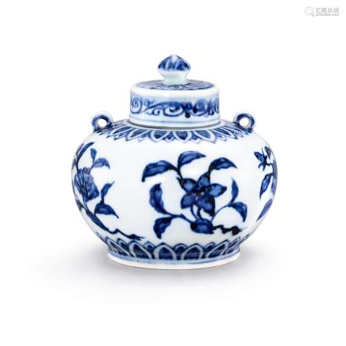 A rare blue and white jarlet and cover, Ming dynasty, Yongle...