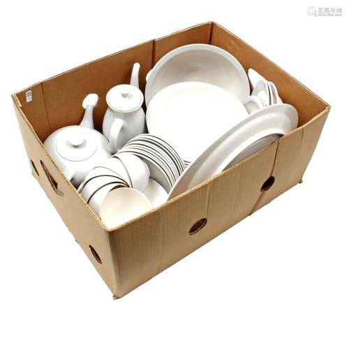 Box with earthenware crockery