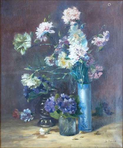 RAMUS<br />
Bouquet d'oeillets et de violettes dans un vase<...