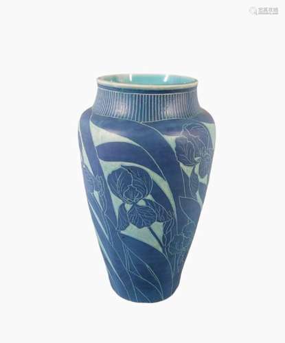 EKBERG Josef (1877-1945)<br />
Vase en céramique à corps ovo...