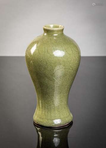 A crackle glazed celadon baluster vase, 9 in. (23 cm)