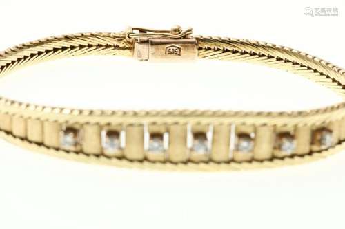 Gouden armband bezet met diamant