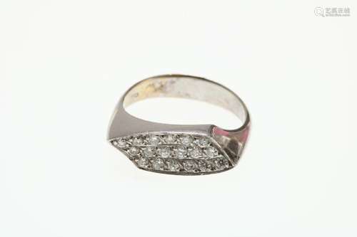 Witgouden fantasie ring