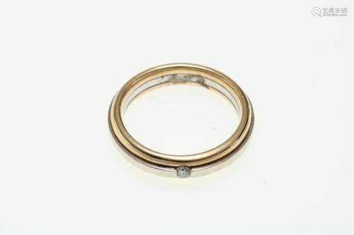 Bicolor gouden bandring met diamant