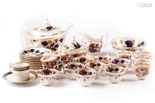 A Coalport tea and coffee service for 8 settings, circa 1810...