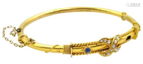 Early 20th century 15ct gold sapphire and split pearl hinged...