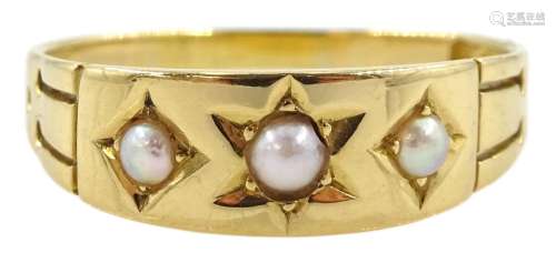 Victorian 18ct gold gypsy set three stone split pearl ring