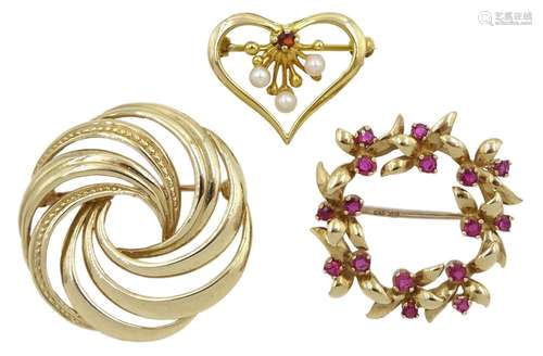 Gold ruby leaf design wreath brooch