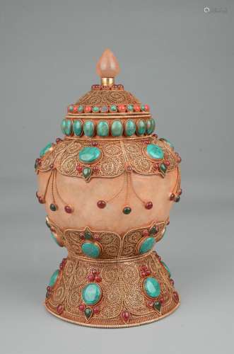 Relic vase inlaid with ruby and turquoise
