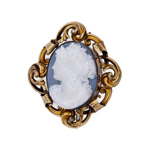 Golden brooch with cameo, Italy 19th century