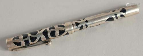 A SILVER OVERLAY SHAEFFER PEN