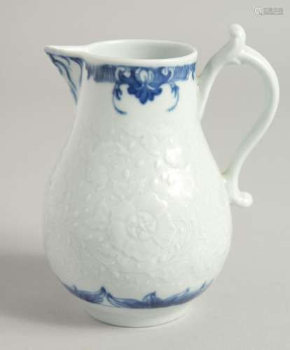AN 18TH CENTURY WORCESTER SPARROW BEAK JUG, moulded and pain...
