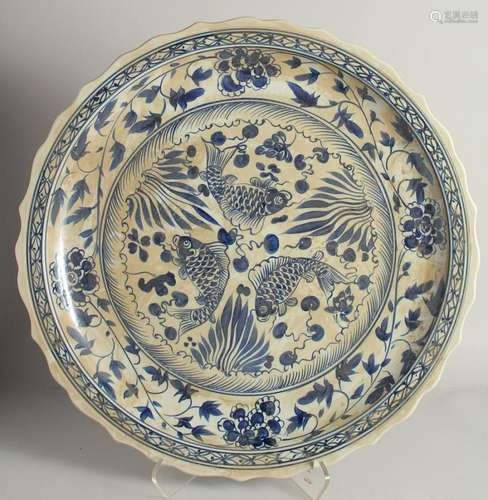 A CHINESE MING STYLE BLUE AND WHITE PLATTER. 1ft 11ins diame...