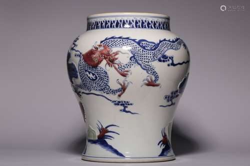 Blue and white glaze red and green glaze dragon pattern jar