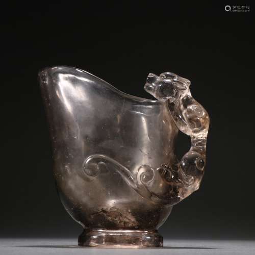 清 水晶螭龍紋杯