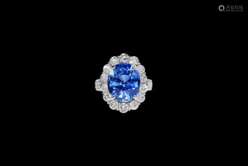 Pt900蓝宝石配钻石戒指