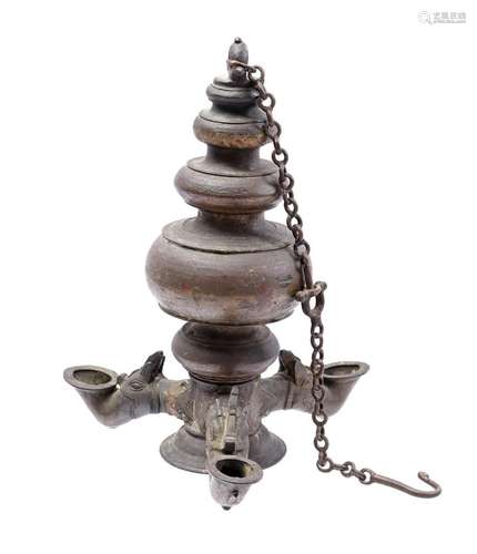 Hanging oil lamp