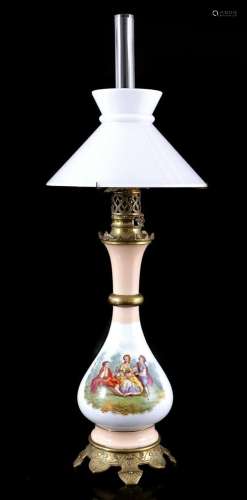 Table oil lamp