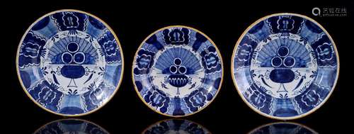 3 earthenware dishes