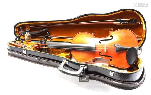 Violin with 2 bows in case