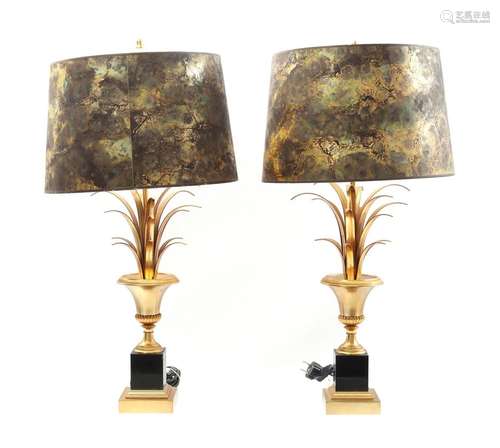 2 classic table lamps