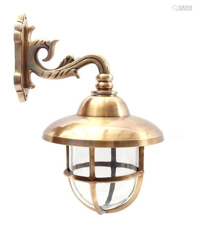 Outdoor lantern