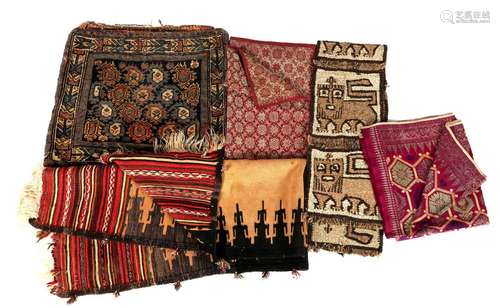 Lot oriental textiles