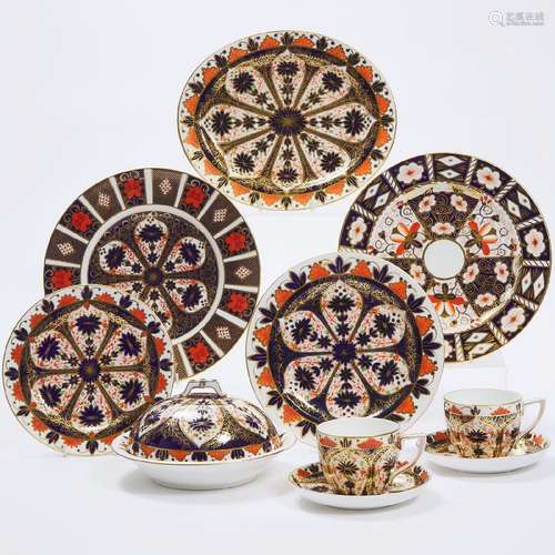 Group of Royal Crown Derby ‘Imari’ (876, 1128 & 2451) Pa...