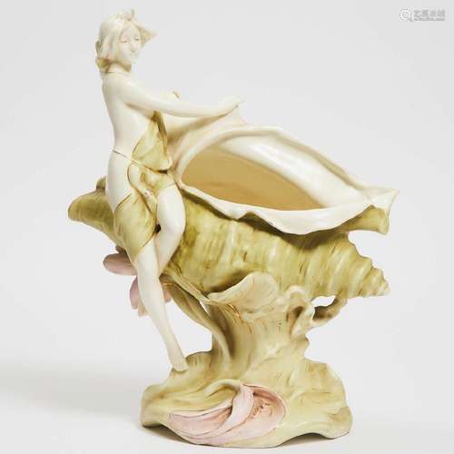 Royal Dux Style Figural Centrepiece, early 20th century, he