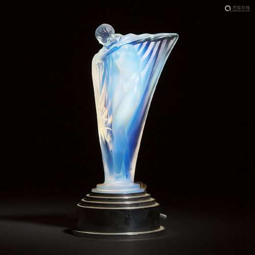 'Isadora' Etling Moulded Opalescent Glass Mascot, Lucille S