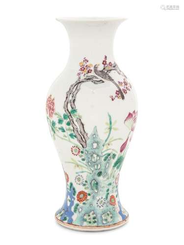 A Chinese Famille Rose Porcelain Vase