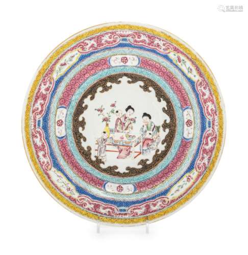 A Chinese Famille Rose Porcelain Plate 19TH CENTURY
