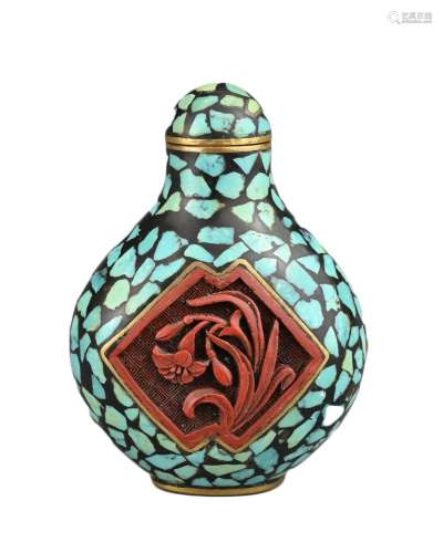 A CHINESE TURQUOISE INLAID AND LACQUER SNUFF BOTTLE, QING DY...