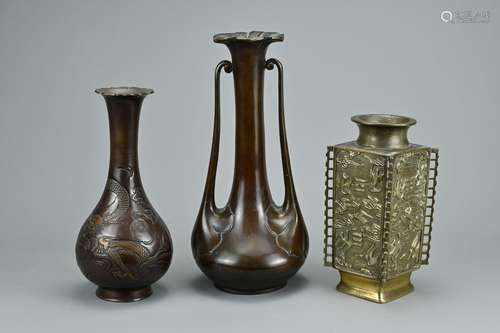 THREE CHINESE / JAPANESE BRONZE VASES, 19/20TH CENTURY. To i...