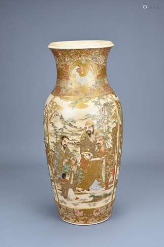 A FINE JAPANESE SATSUMA WARE POTTERY VASE, 19TH CENTURY, MEI...