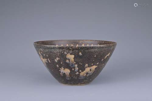 A CHINESE JIZHOU TORTOISE-SHELL AND SPOTTED GLAZE TEA BOWL, ...