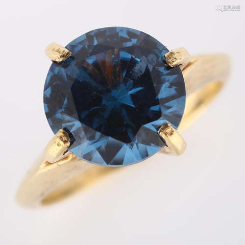 A late 20th century Continental 9ct gold synthetic blue spin...