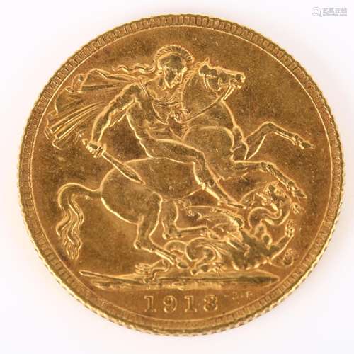 A George V 1913 gold full sovereign coin, 7.9g High points s...