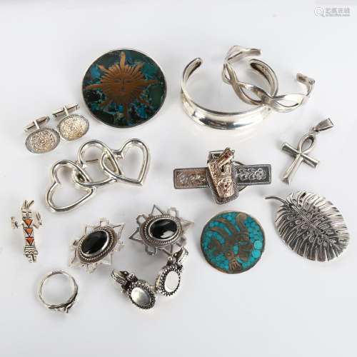 Various silver jewellery, including Mexican such as Fade and...