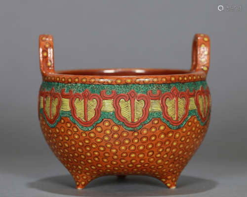 A Chinese Porcelain Tripod Censer