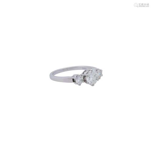 Ring mit 3 Diamanten von zus. ca. 1,5 ct,