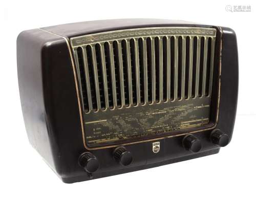 Philips BX310 bakelite radio