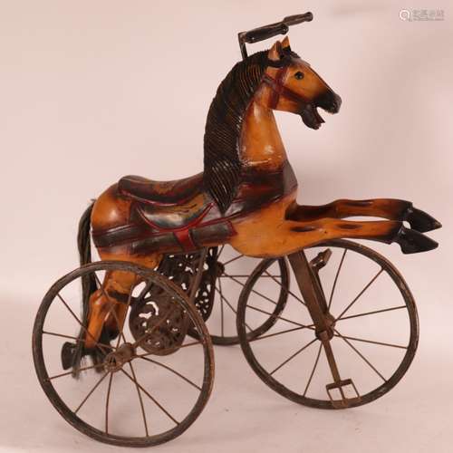 CHEVAL TRICYCLE POUR ENFANT<br />
Bois peint en polychromie ...