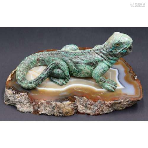 Carved Specimen of a Lizard on an Agate Base.