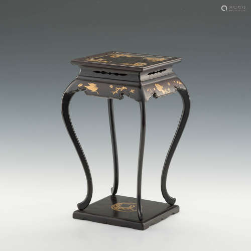 A Japanese gold lacquered Hongmu stand, Meiji