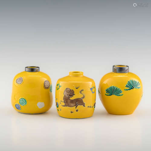 Three Japanese Eiraku miniature vases